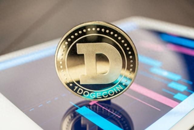 pepe價格預測2024年，未來能否超過DOGE？